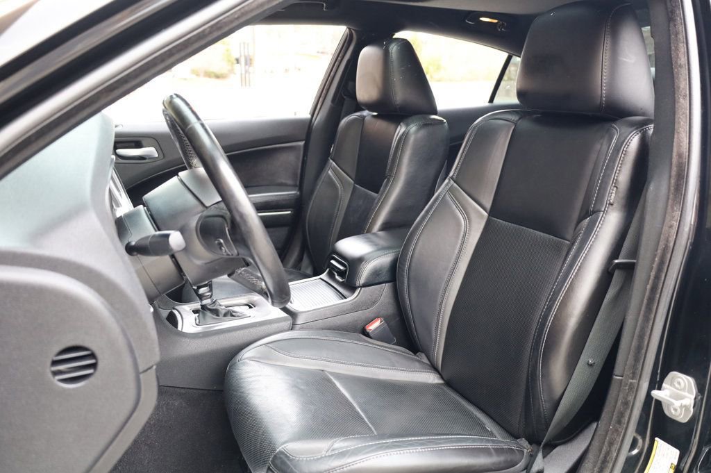 Used 2022 Dodge Charger SXT w/ Leather Interior Group image 16