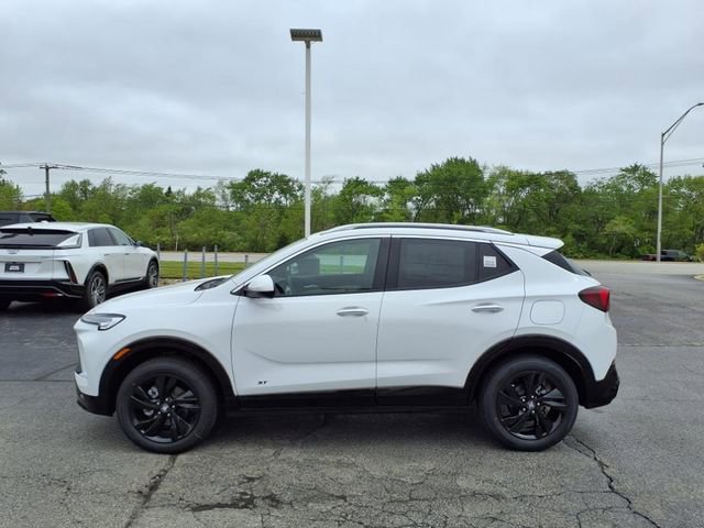 Used 2025 Buick Encore GX Sport Touring w/ Comfort Package image 12