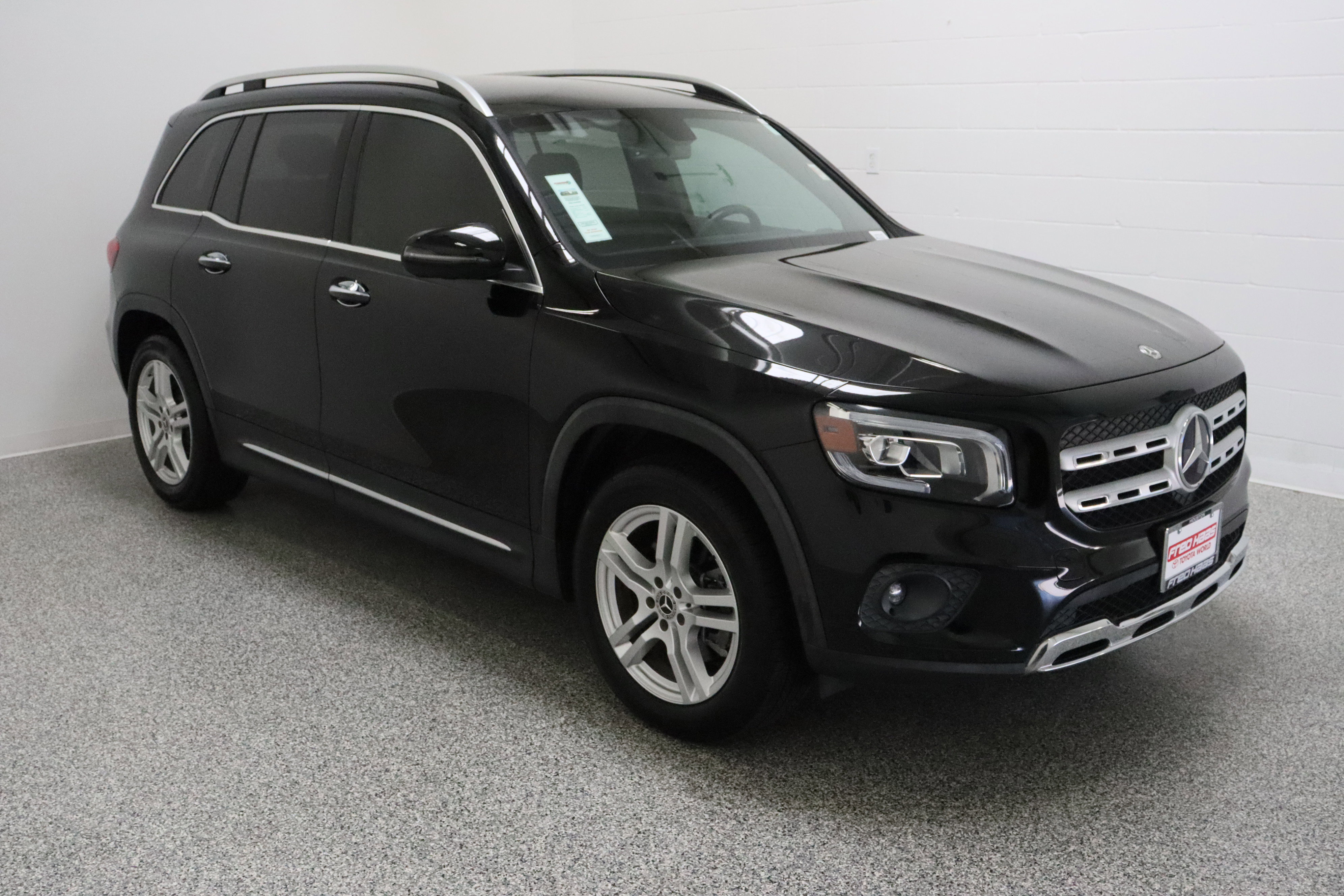 Used 2020 Mercedes-Benz GLB 250 4MATIC image 4