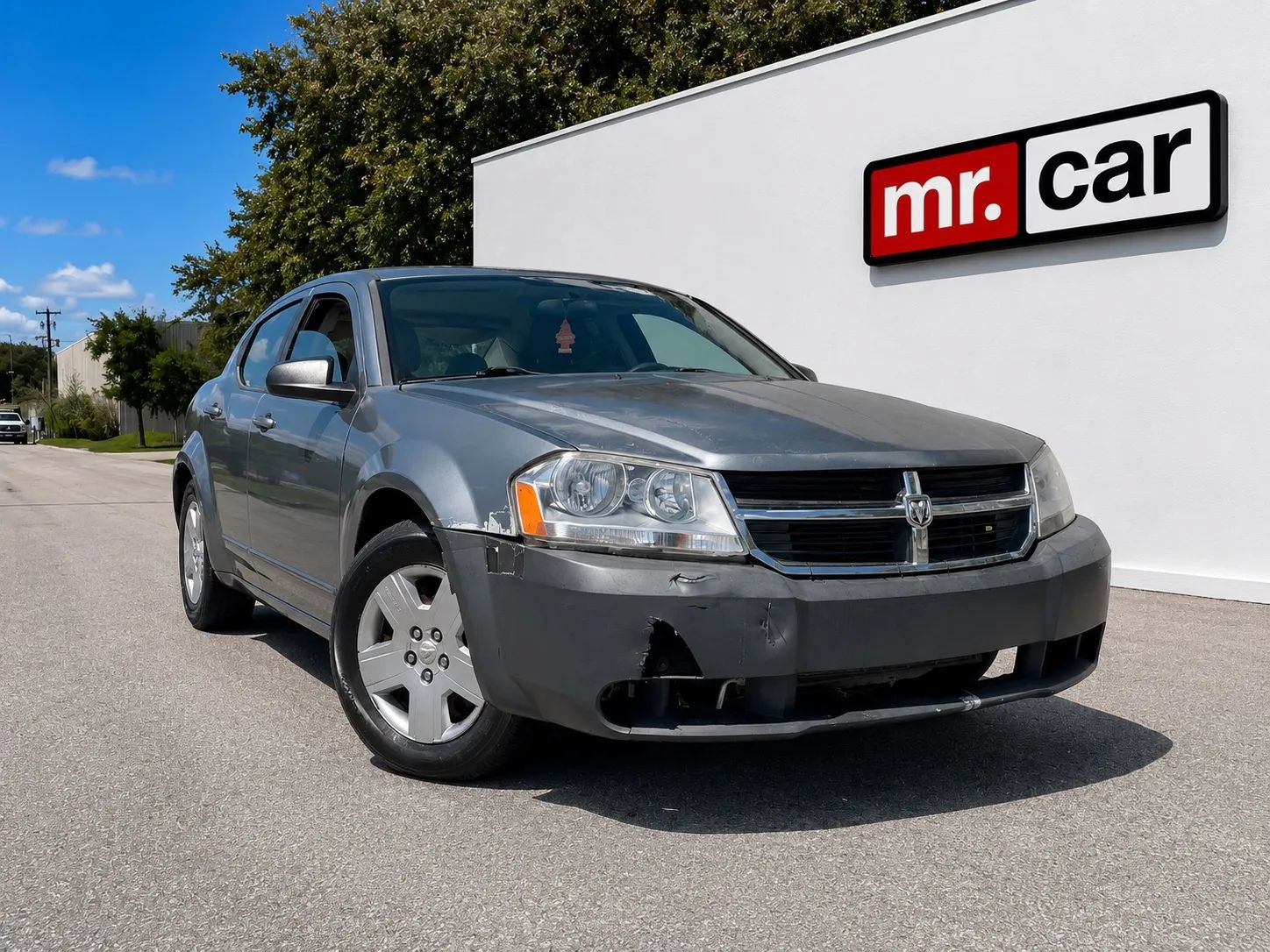 Used 2010 Dodge Avenger SXT FWD image 1