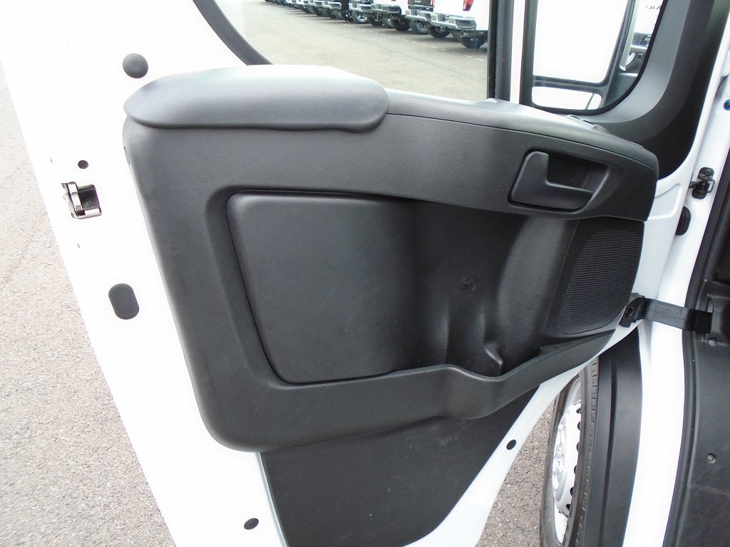 Used 2025 RAM ProMaster 2500 w/ U-Haul Equipment Group FWD image 6