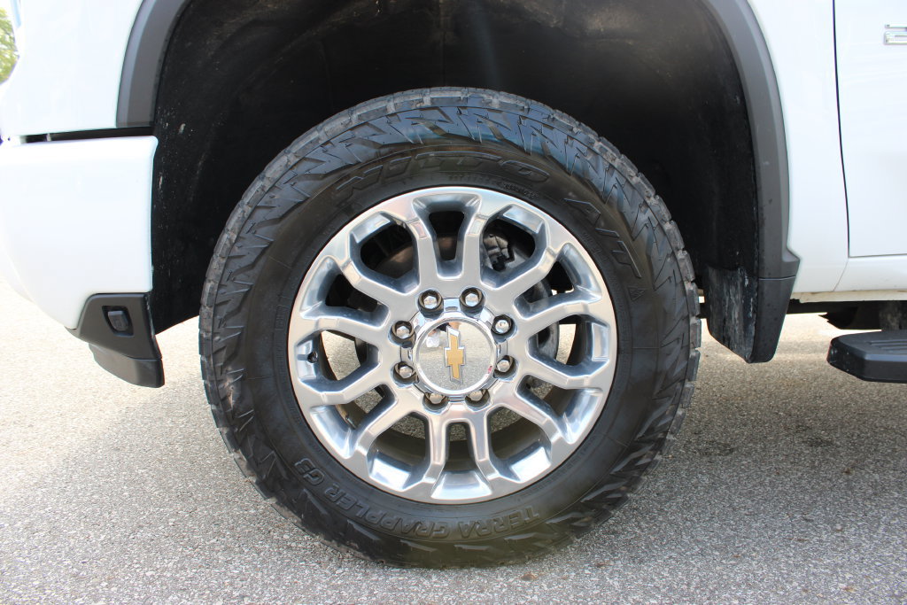 Certified 2024 Chevrolet Silverado 2500 LTZ w/ LTZ Plus Package AWD/4WD image 25