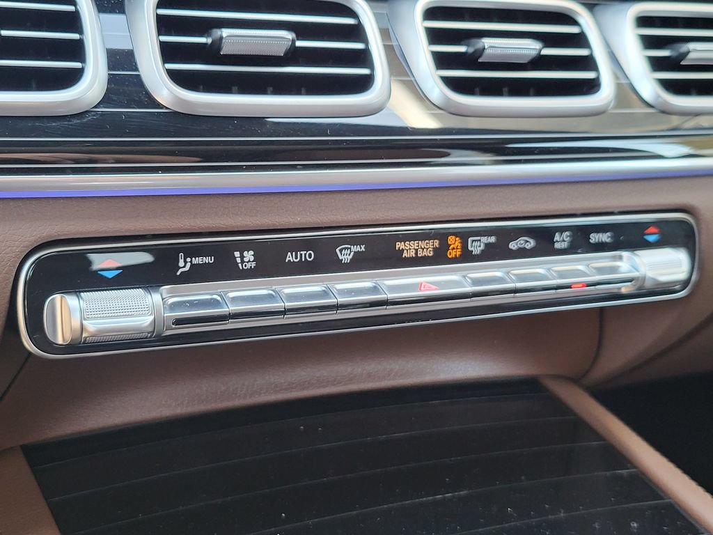 Used 2025 Mercedes-Benz GLS 450 4MATIC image 28
