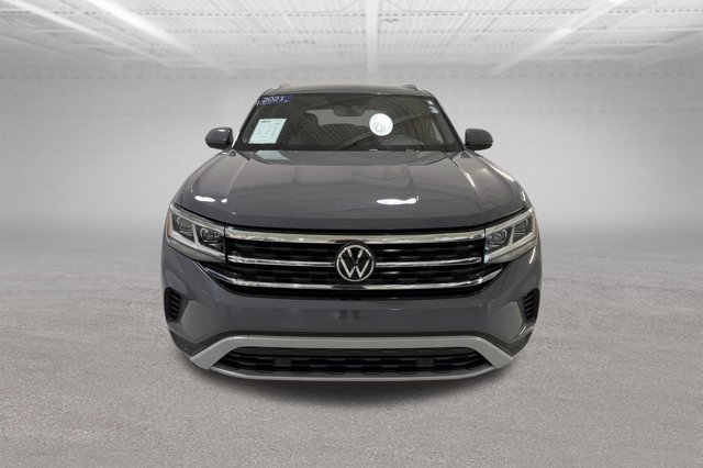 Certified 2021 Volkswagen Atlas Cross Sport SE w/ Panoramic Sunroof Package AWD/4WD image 2