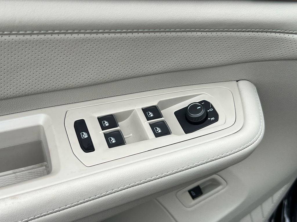 New 2026 Volkswagen Atlas SE image 19