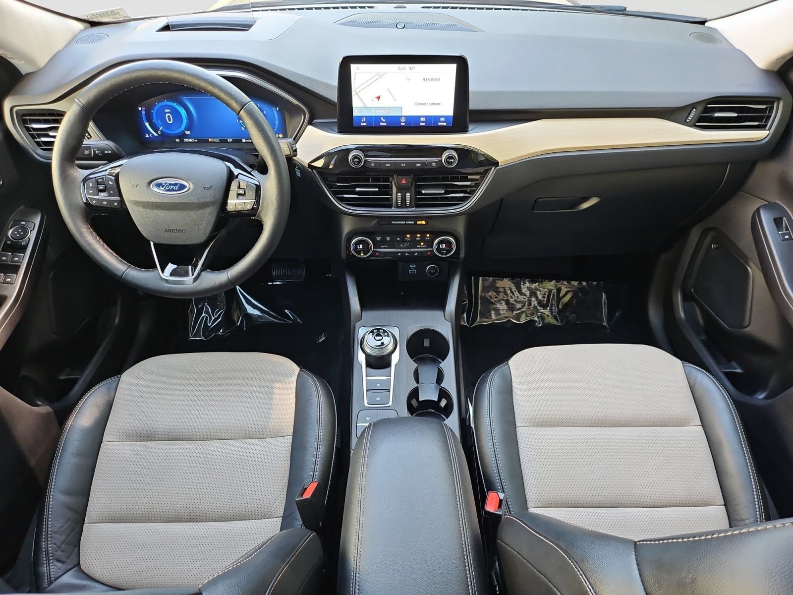 Used 2021 Ford Escape Titanium w/ Titanium Elite Package AWD/4WD image 16