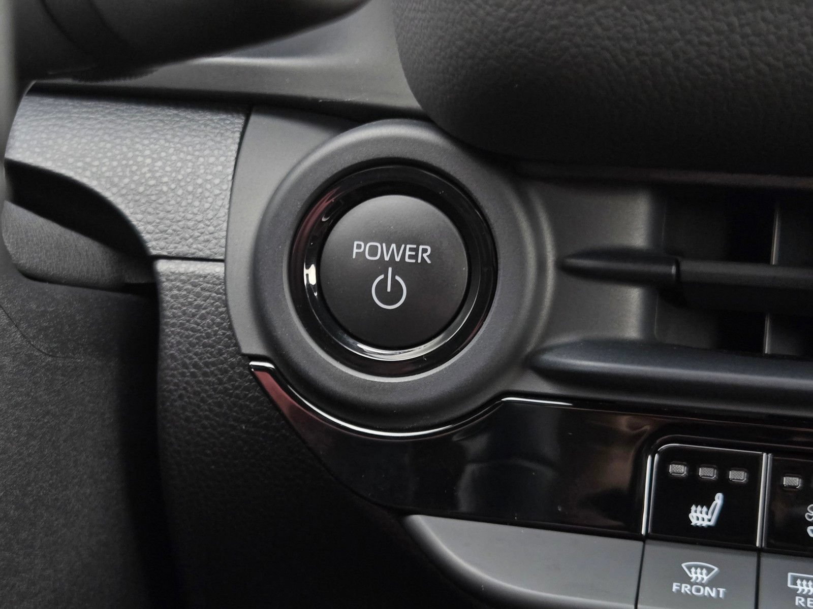 Certified 2026 Toyota Crown Signia AWD/4WD image 18