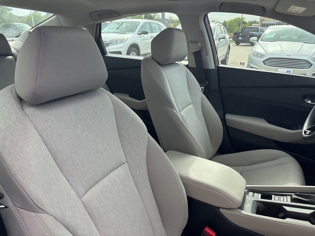 Certified 2025 Honda Accord SE image 27