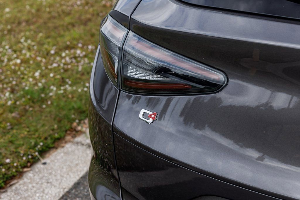 New 2025 Alfa Romeo Stelvio Sprint image 10