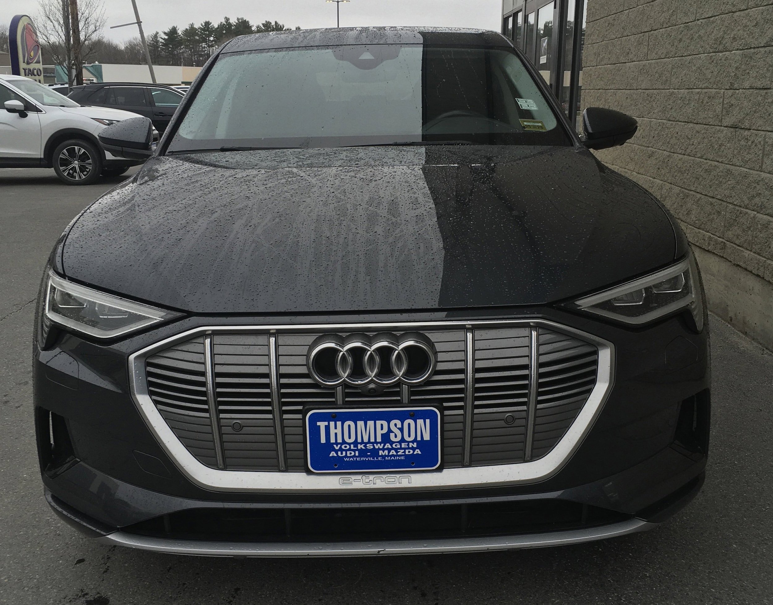Used 2020 Audi e-tron Premium Plus AWD/4WD image 2