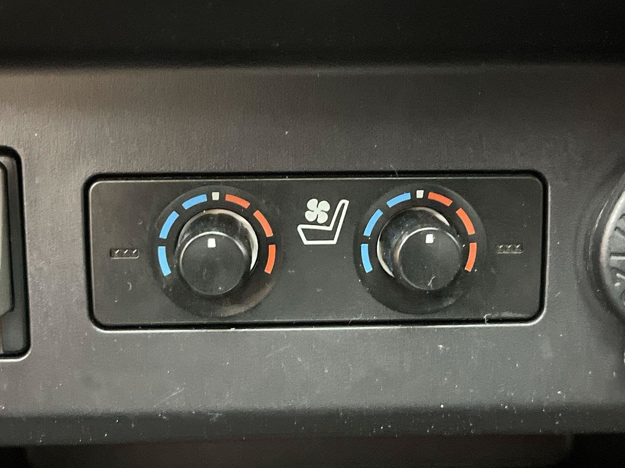 Used 2017 Toyota 4Runner Limited AWD/4WD image 22