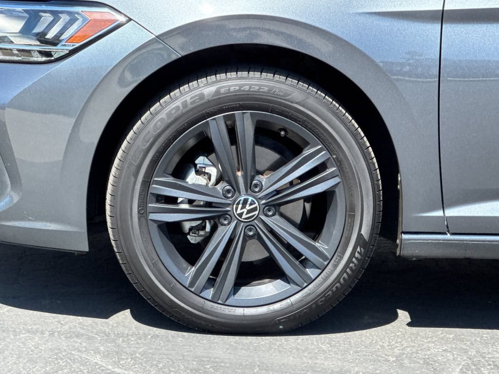 Used 2024 Volkswagen Jetta SE w/ Black Wheel Package FWD image 24