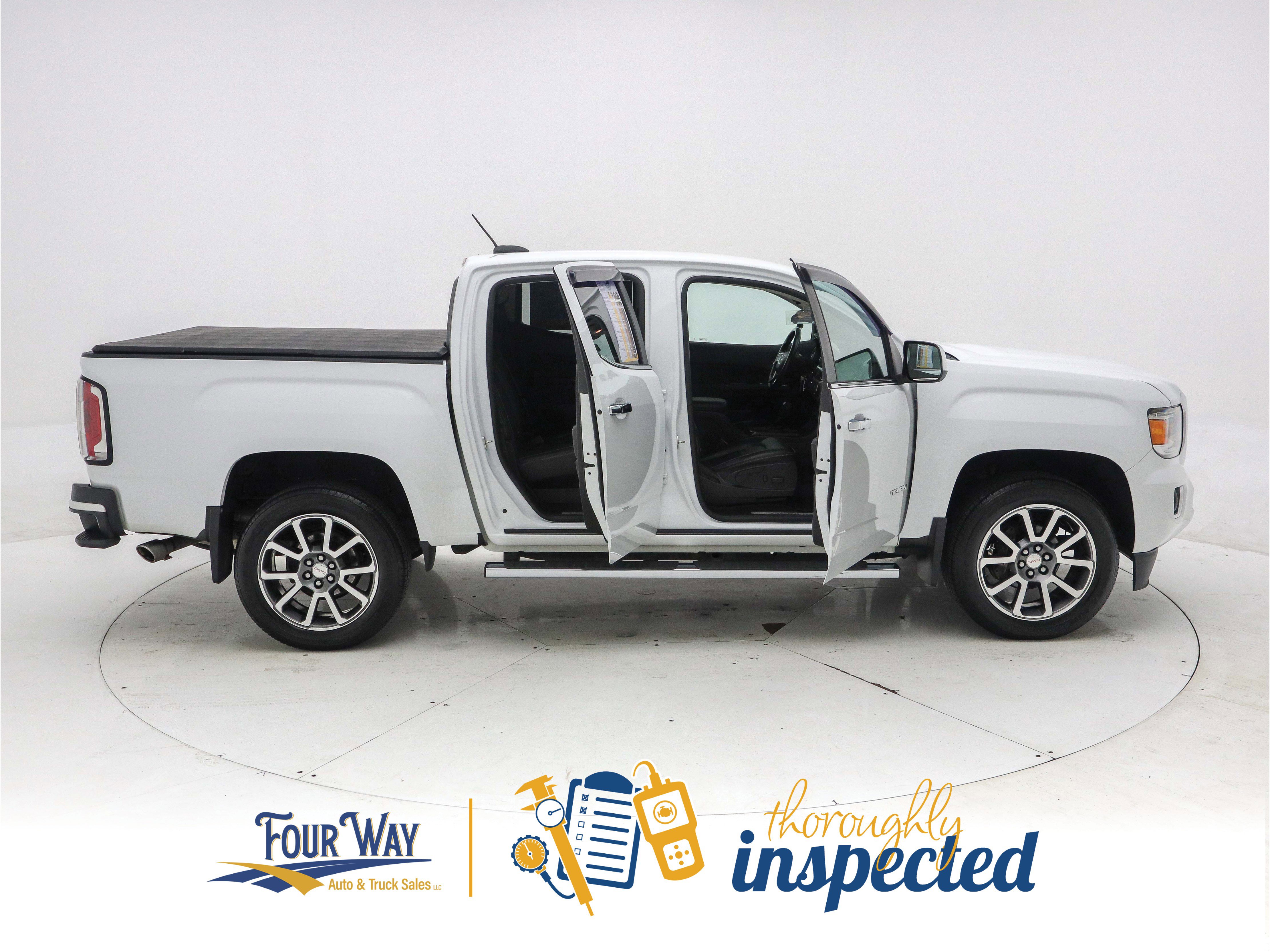 Used 2018 GMC Canyon Denali image 3