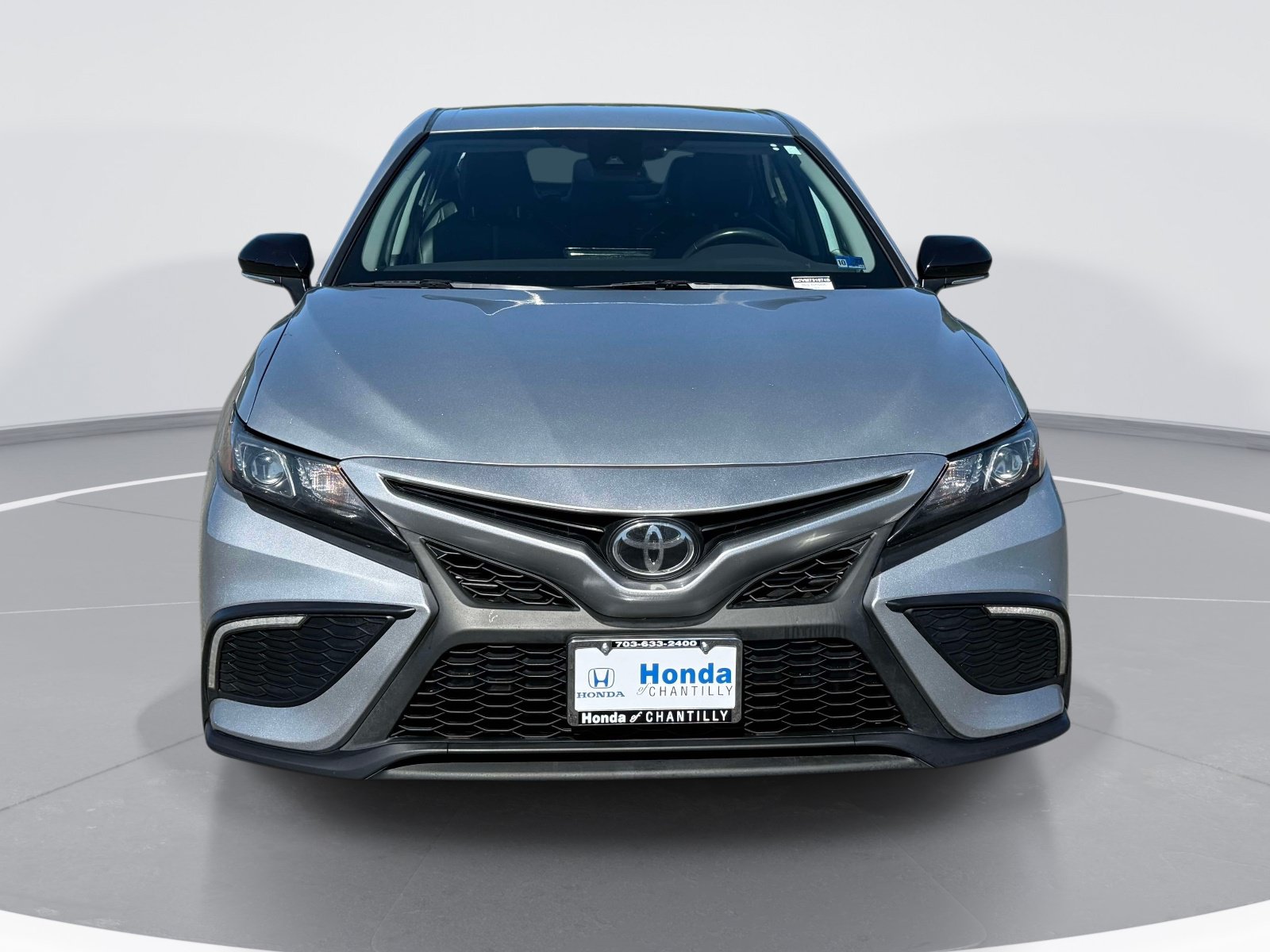 Used 2022 Toyota Camry SE w/ Convenience Package AWD/4WD image 6