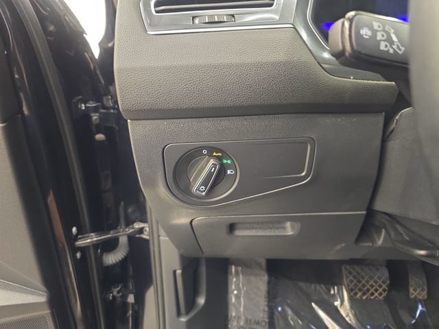 Used 2024 Volkswagen Tiguan Wolfsburg Edition FWD image 35