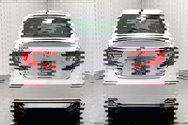 Used 2022 Honda Accord Sport image 4