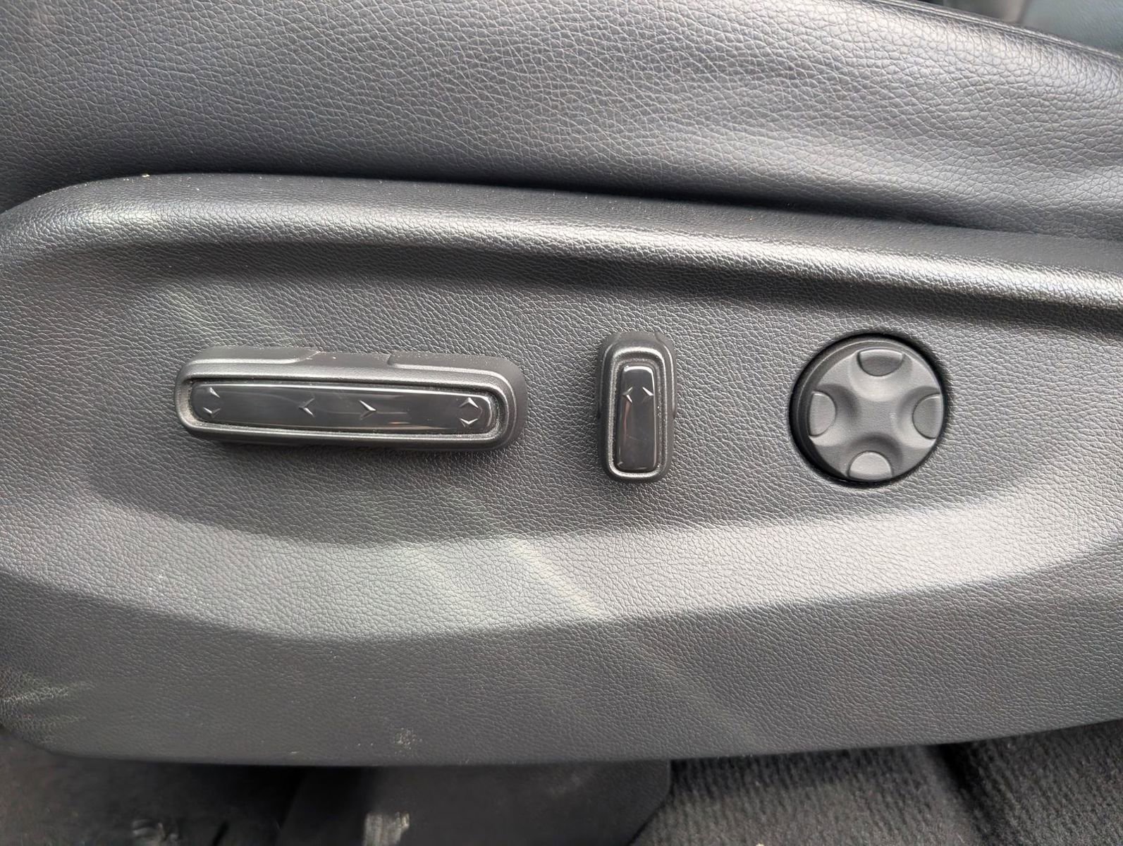 Used 2024 Honda Odyssey EX-L image 12