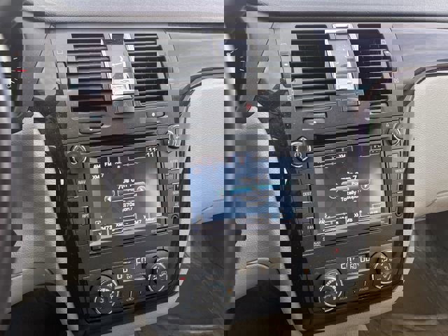 Used 2011 Cadillac DTS Premium w/ Driver Awareness Package image 18