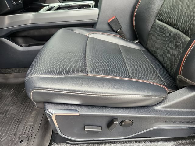 Used 2023 Ford F250 Lariat w/ Sport Appearance Package AWD/4WD image 24