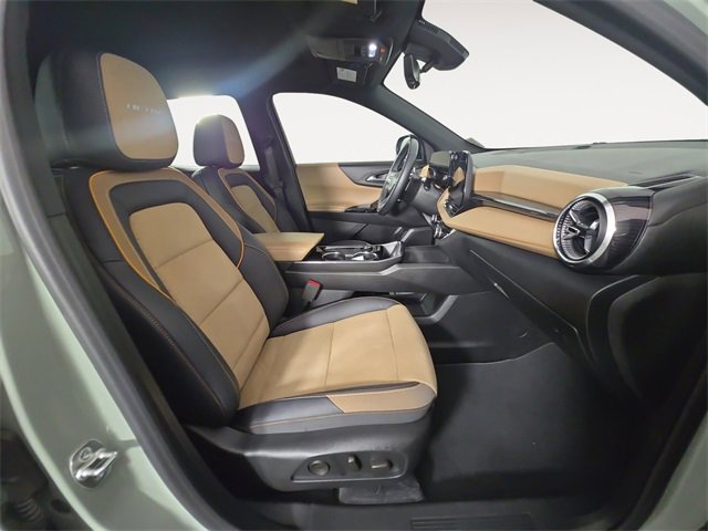 Used 2025 Chevrolet Equinox ACTIV w/ Safety and Technology Package image 15