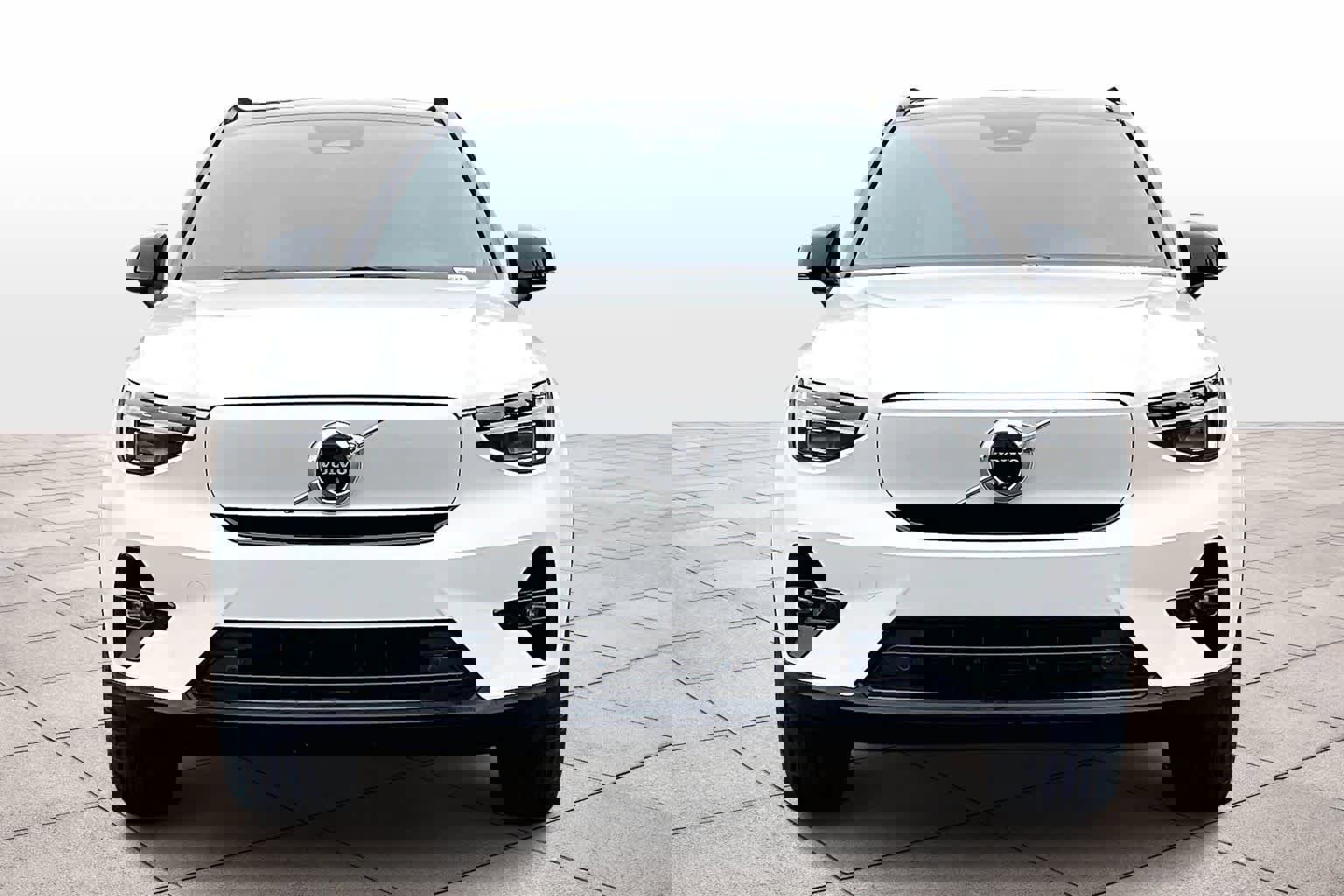 New 2026 Volvo EX40 Plus w/ Climate Package image 5