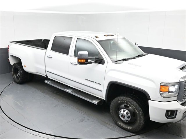 Used 2018 GMC Sierra 3500 Denali w/ Duramax Plus Package image 34
