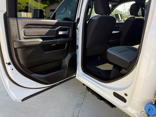 Used 2024 RAM 3500 SLT w/ Quick Order Package 2YG SLT AWD/4WD image 56
