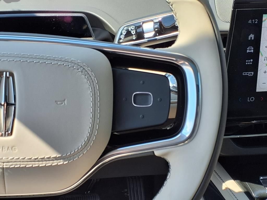 New 2025 Lincoln Nautilus Reserve w/ Jet Appearance Package AWD/4WD image 21