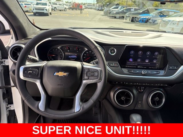 Used 2020 Chevrolet Blazer LT w/ Sound & Technology Package FWD image 17