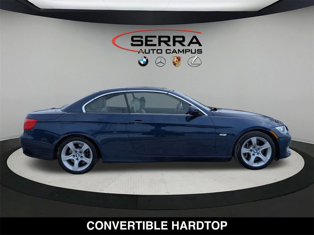 Used 2011 BMW 335i Convertible image 12