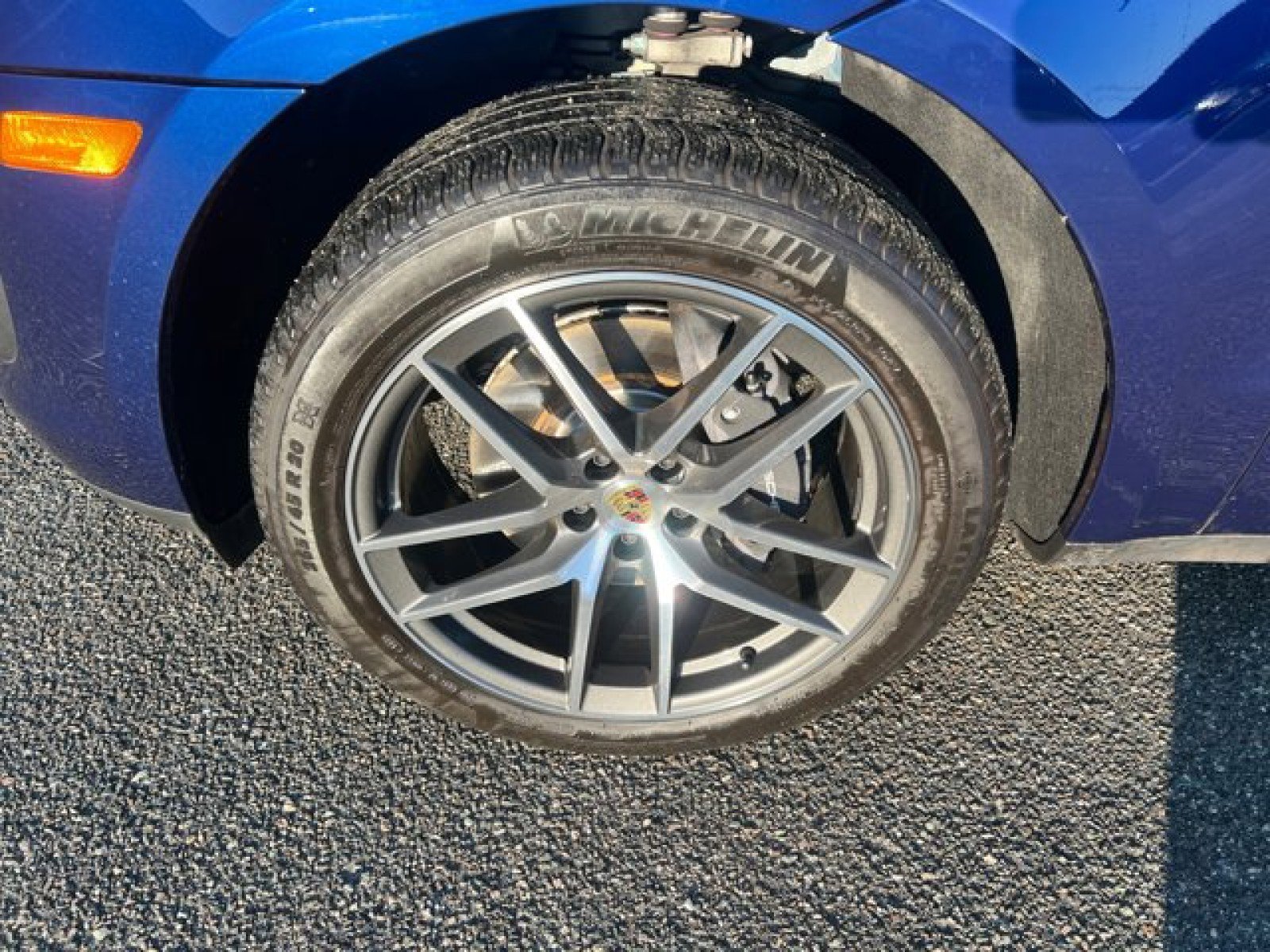 Used 2023 Porsche Macan image 9