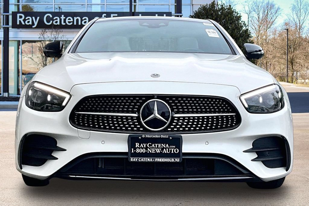 Used 2022 Mercedes-Benz E 350 4MATIC Sedan w/ Driver Assistance Package image 3