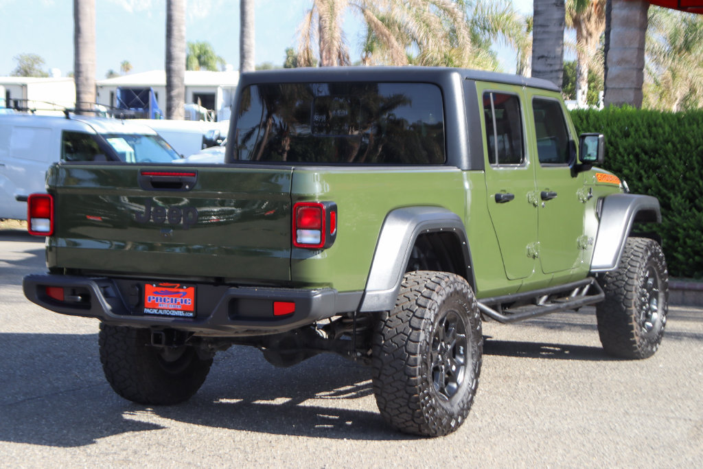Used 2023 Jeep Gladiator Sport AWD/4WD image 9