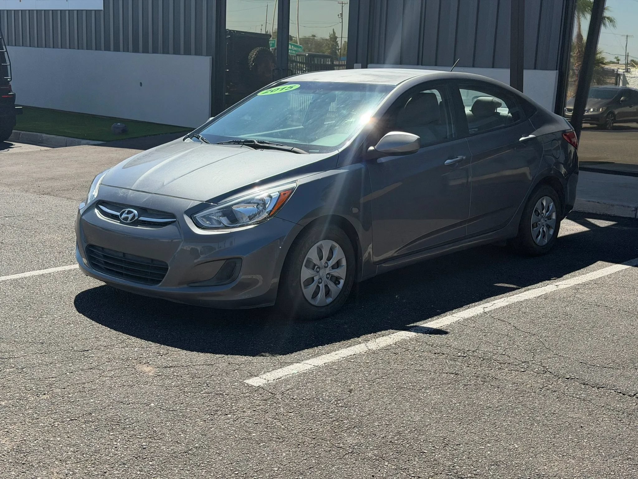 Used 2015 Hyundai Accent GLS FWD image 3