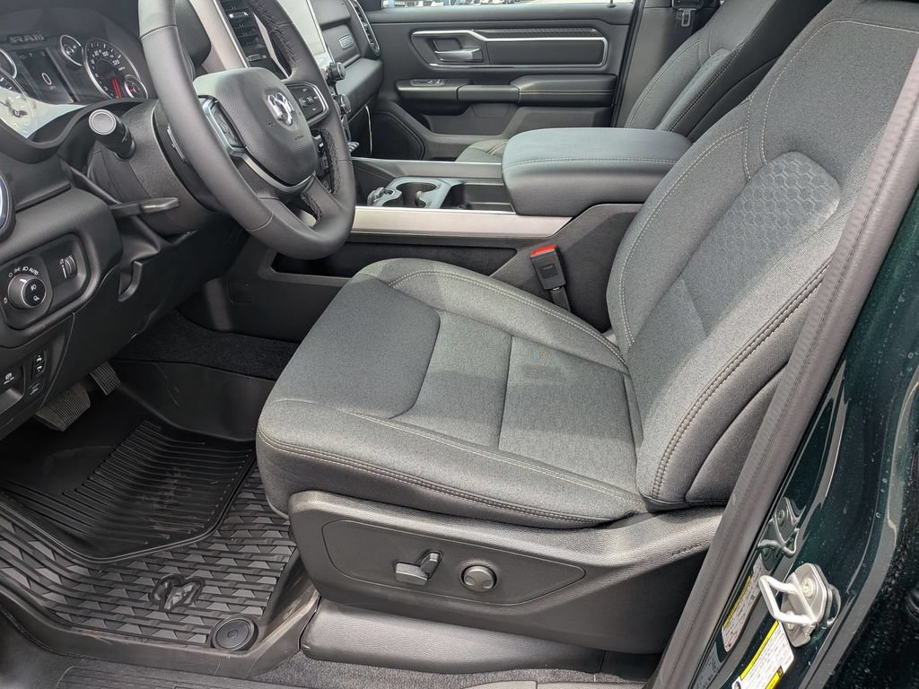 New 2026 RAM 1500 Big Horn AWD/4WD image 12