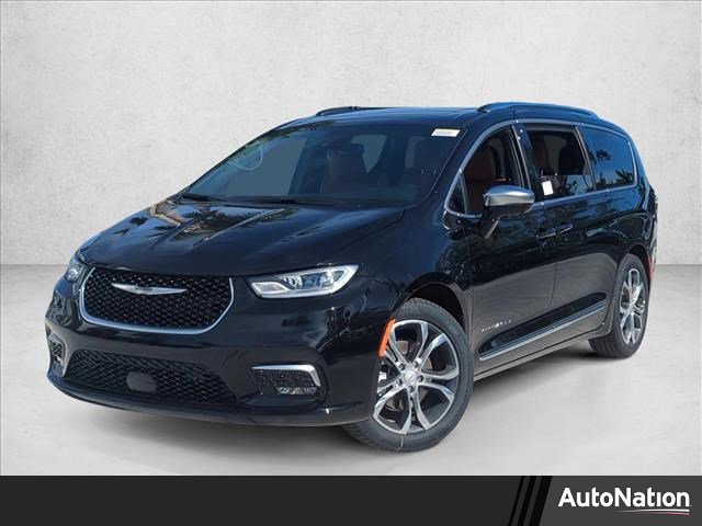 New 2026 Chrysler Pacifica Pinnacle image 1