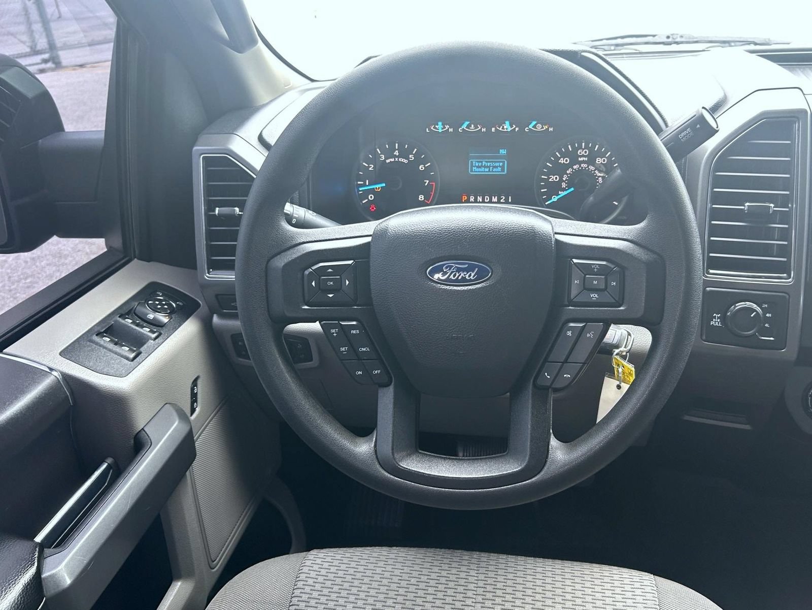 Used 2018 Ford F150 XLT AWD/4WD image 12