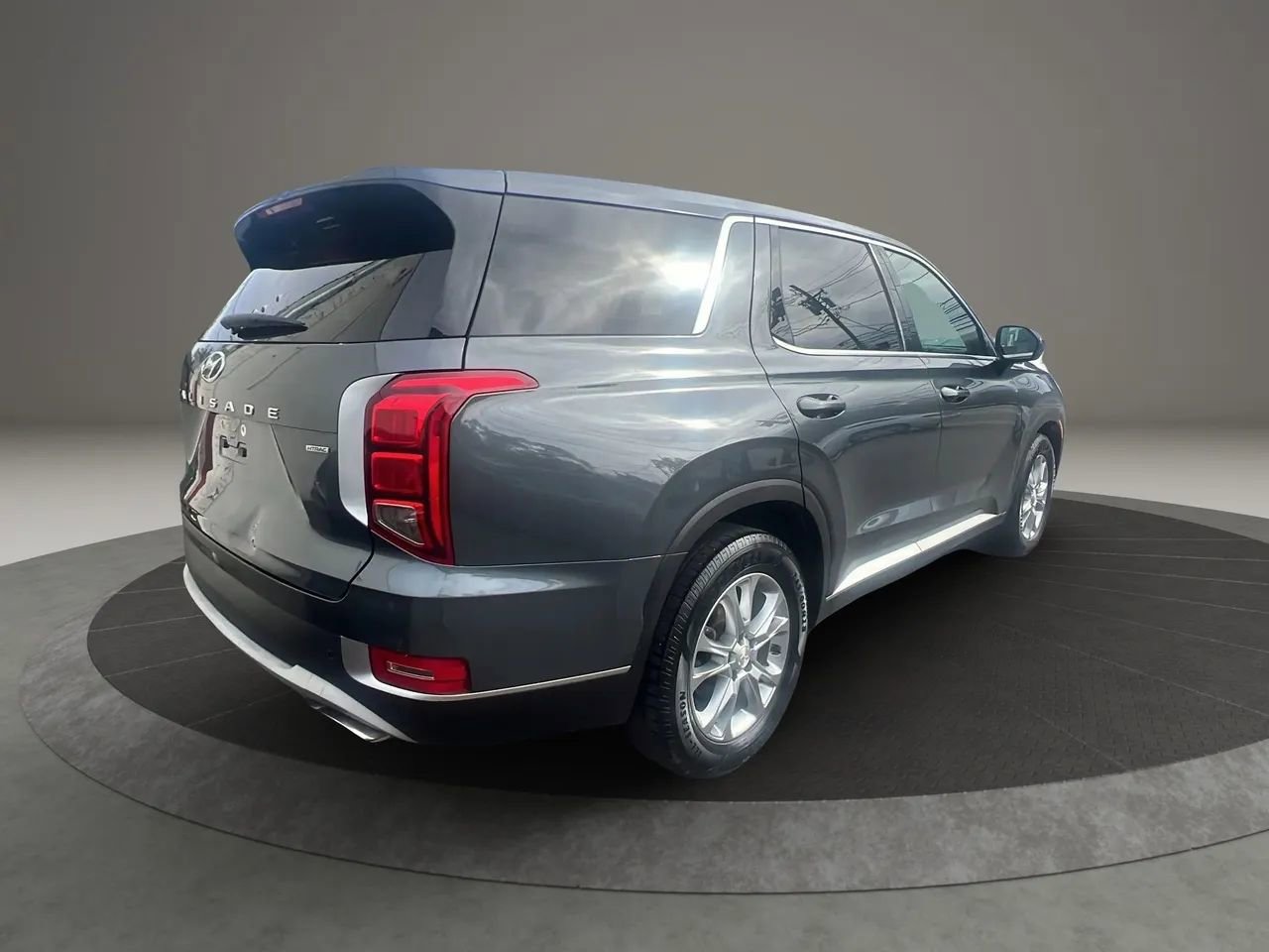 Used 2022 Hyundai Palisade SE image 5