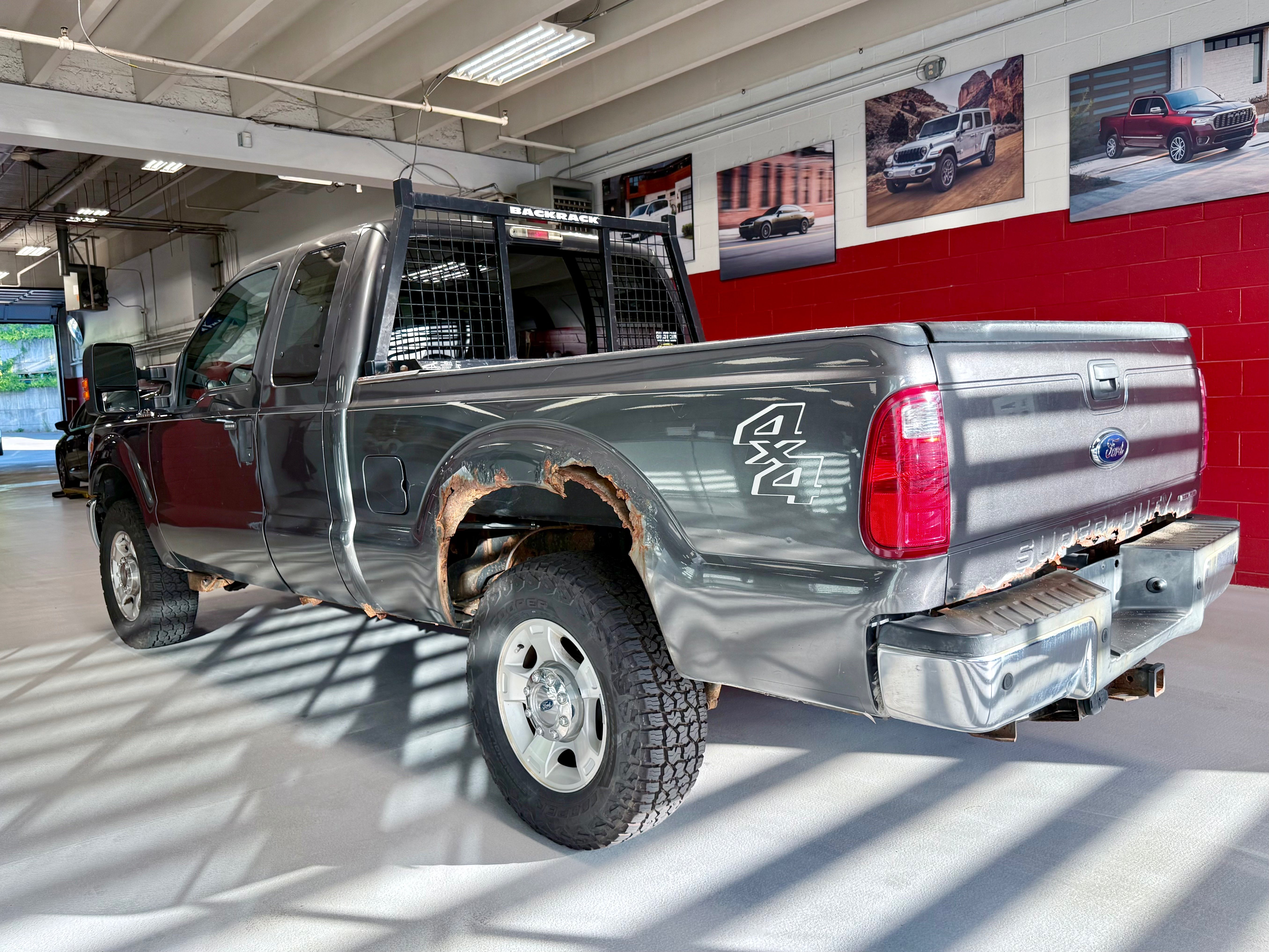Used 2016 Ford F250 XLT w/ XLT Value Package AWD/4WD image 5