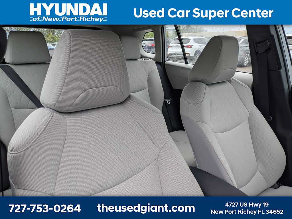 Used 2026 Toyota Corolla Cross L FWD image 6