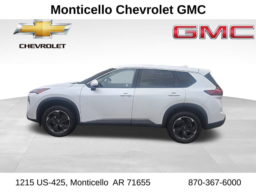 Used 2024 Nissan Rogue SV