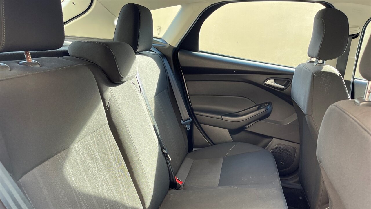 Used 2018 Ford Focus SEL FWD image 16
