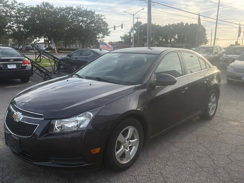 Used 2014 Chevrolet Cruze LT FWD image 3