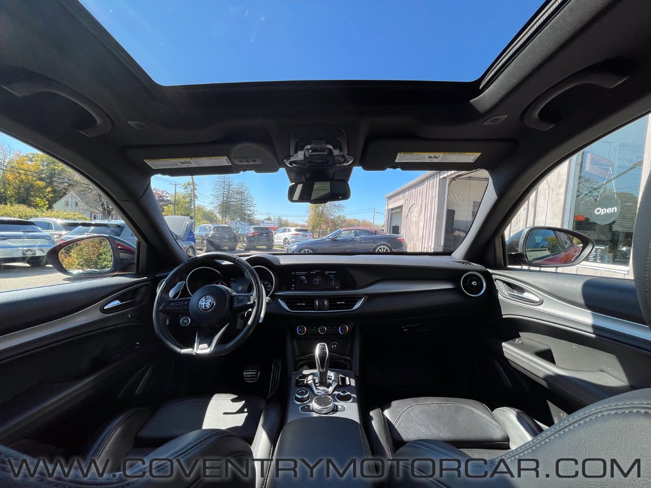 Used 2022 Alfa Romeo Stelvio Veloce image 16