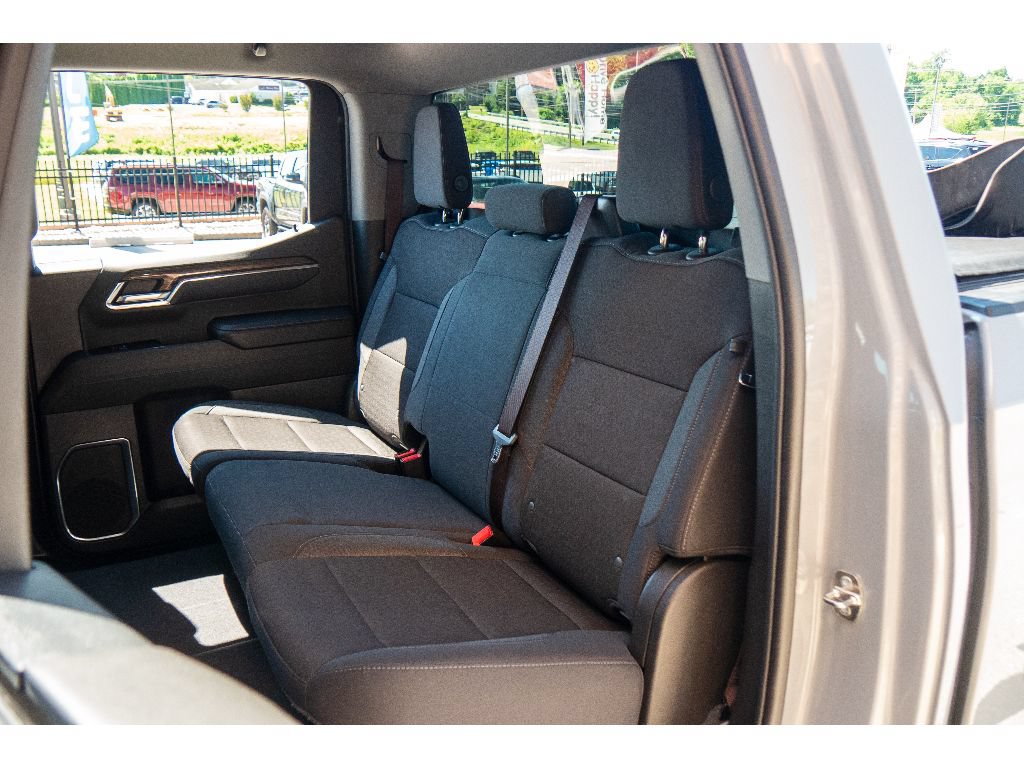 Used 2024 Chevrolet Silverado 1500 RST AWD/4WD image 18