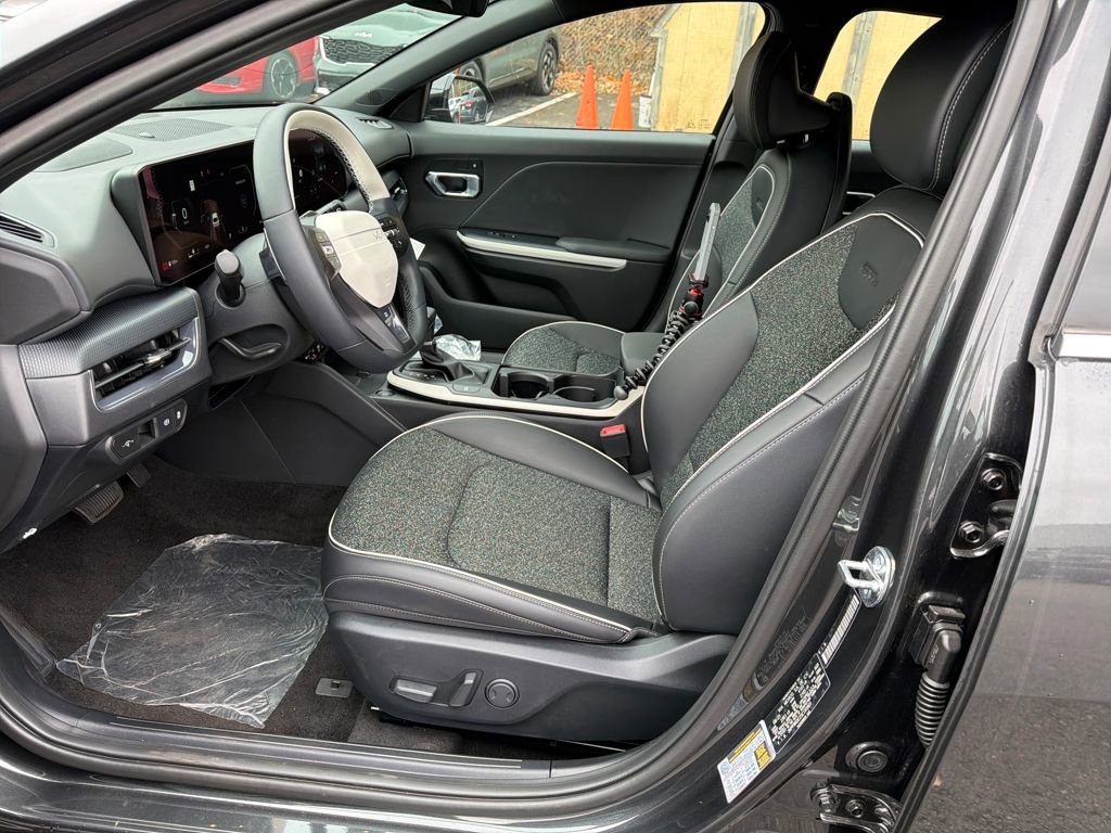 New 2025 Kia K4 GT-Line w/ GT-Line Sunroof Package image 52