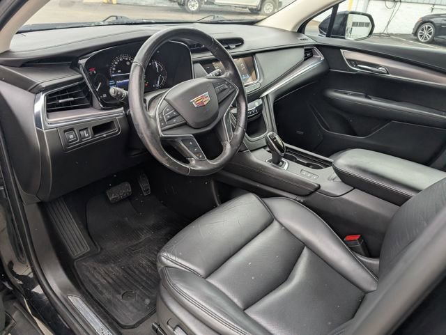 Used 2018 Cadillac XT5 Luxury w/ Driver Awareness Package image 13