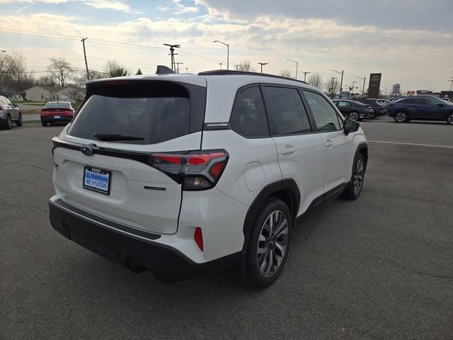 Used 2025 Subaru Forester Touring AWD/4WD image 6