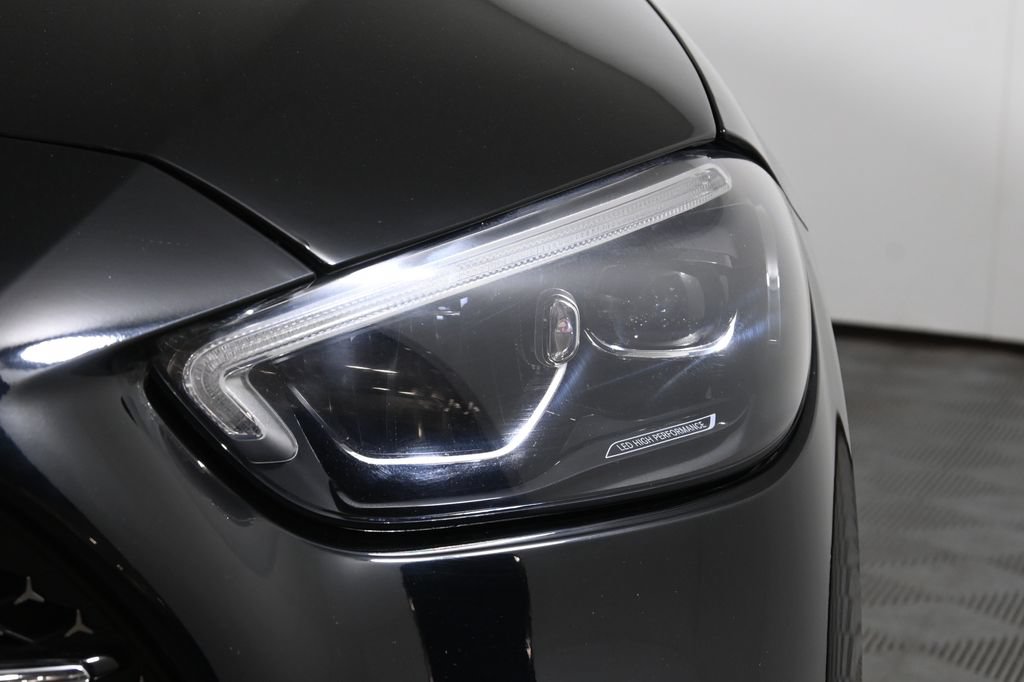 Certified 2023 Mercedes-Benz C 300 4MATIC Sedan image 11