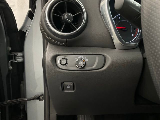 Used 2025 Chevrolet Blazer LT FWD image 14